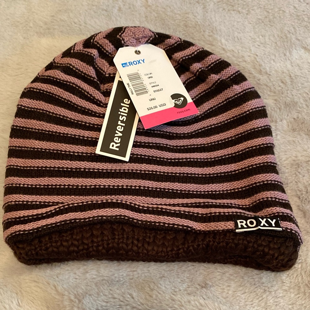 Roxy reversible striped beanie, light purple and dark brown stripe, NWT